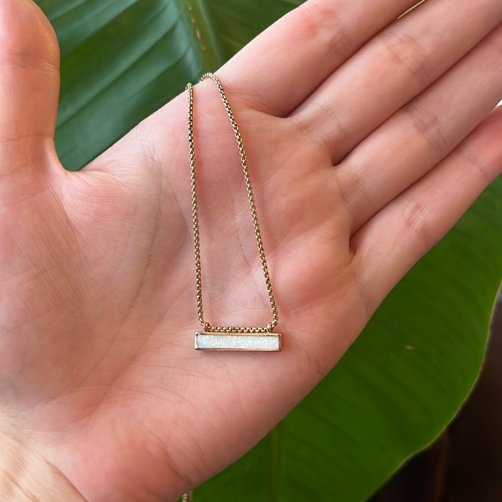 Kendra Scott opal necklace